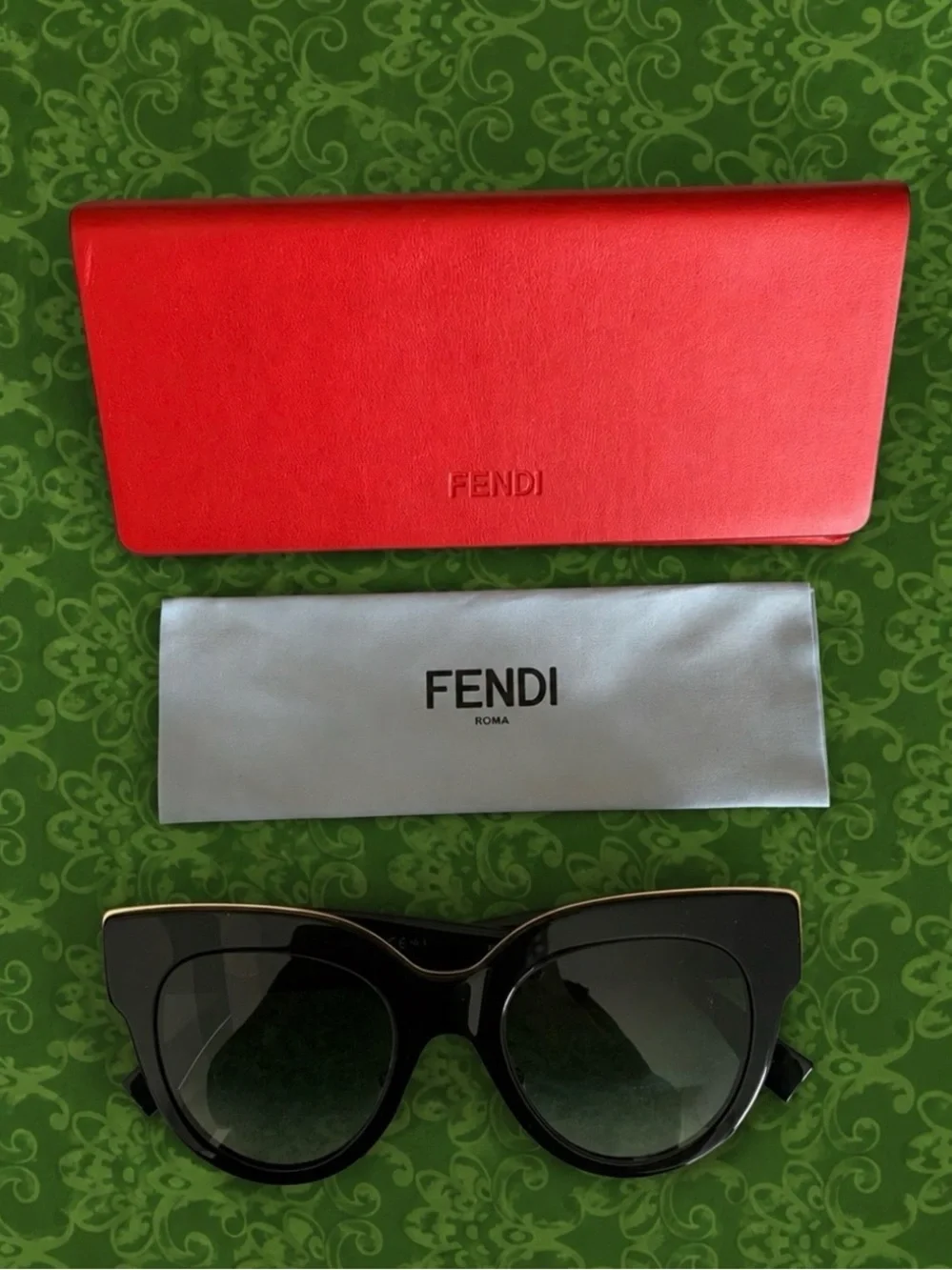 Fendi frame material